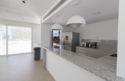 Hermoso Departamento - Ref: 2852