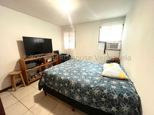 La Florida Apartamento En Venta Mls#24-15947 Sl
