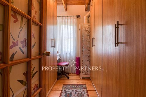 Casa 7 Dormitorios En 1300 M2 De Terreno, Gran Qui...