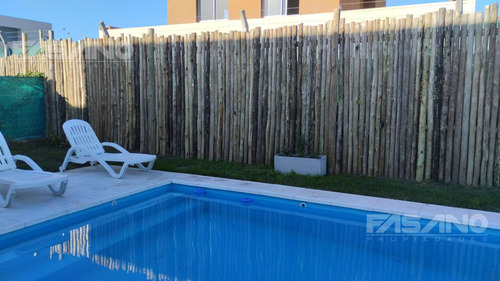 Casa 4 Ambientes A Estrenar, Piscina, Oportunidadad! Sin Expensas, Casas Del Guadalupe, Pilar Del Este.