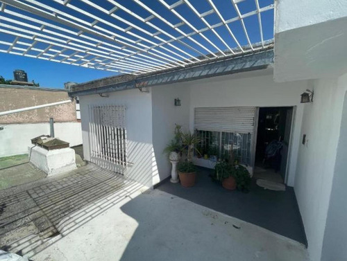 Casa En Venta - 3 Dormitorios 3 Baños - 70mts2 - San Luis