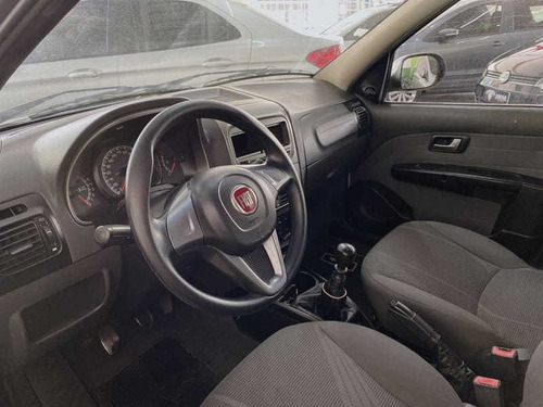 Imagem 4 de 12 de Fiat Palio Week. Attractive 1.4 Fire 8v 2015