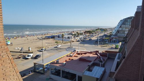 Imagen 11 de 14 de Dueño Directo Triplex Frente Al Mar Con Parrilla