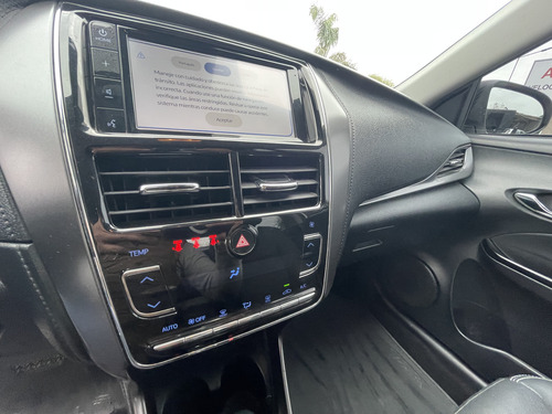 Toyota Yaris 1.5 107Cv Xls Pack Cvt Sedan