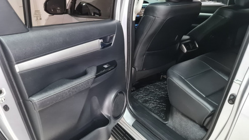 Imagem 13 de 15 de Hilux Srv Cd 4x4 2.8 16v Diesel Automática