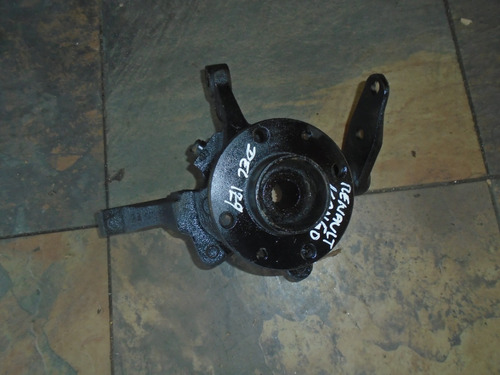 Imagen 2 de 3 de Vendo Muñequilla Delantera Izquierda De Renault Kangoo 2004