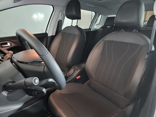 Imagen 7 de 7 de Peugeot 2008 1.6 In Concert Tiptronic