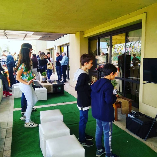 Imagen 7 de 12 de Alquiler Ps 4 Lcd Xbox Proyector Karaoke Cine En Casa