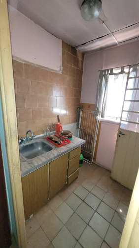 Vendo Lote 10 Por 30 Con Casa A Reciclar