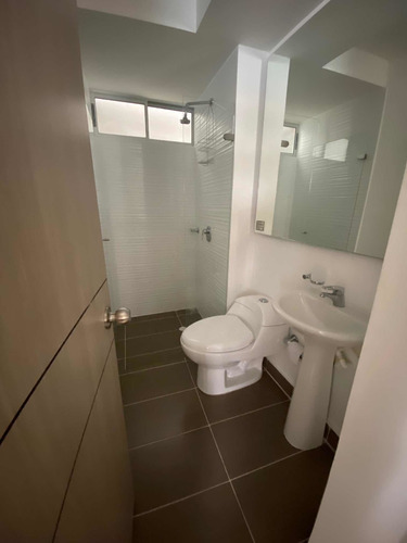 Imagen 10 de 12 de Apartamento 80mt, Con 3 Hab Condominio La Morada Peñazul
