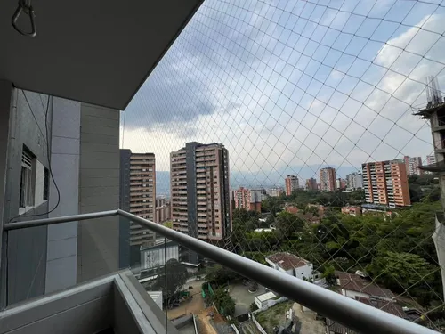 Apartamento En Venta En Loma Los Mesa. Cod V11184