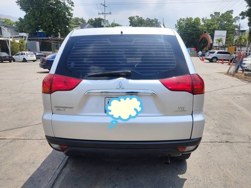Imagen 6 de 8 de Mitsubishi Montero