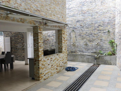 Ms: 24-6344, Vendemos Hermosa Casa En Santa Fé Norte. A=562 M2, 7 Hab, 7 Baños, 4 P. Estac