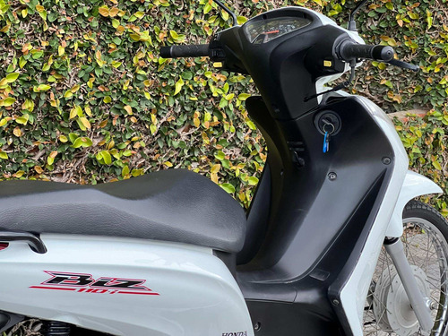 Imagem 15 de 15 de Honda Biz 110i 110i