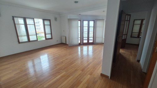 Departamento Duplex En Venta - Centro Adrogue