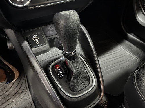 Fiat Cronos 1.8 16v Precision At6