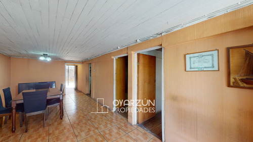 Casa En Venta De 6 Dormitorios 2 Baños 1 Estacionamiento