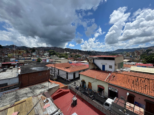 Local Comercial En Alquiler Zona Colonial De Petare 540 Mts