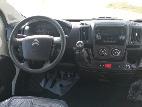 Imagen 10 de 18 de Citroën Jumper Minibus 17+1 - Avec Citroën