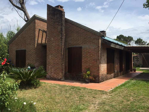 Casa De Dos Dormitorios Muy Fresca