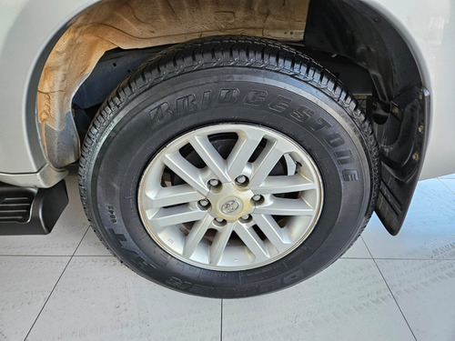 Toyota Hilux SW4 3.0 SRV 4X4 7 LUGARES 16V TURBO INTERCOOLER DIESEL 4P AUTOMÁTICO