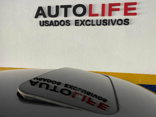 Imagen 9 de 14 de Nissan Sentra 2017 2.0 Sr