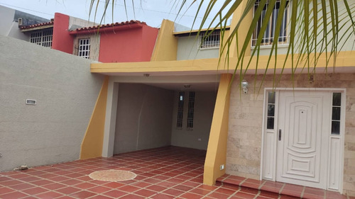 Casa Venta / Alquiler Lago Mar Beach Maracaibo Next 853