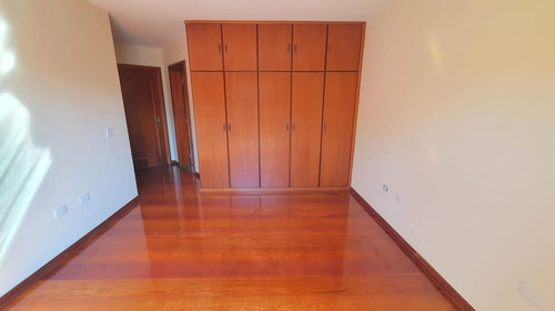 Residência Alto Padrão 500m2 - Interlagos