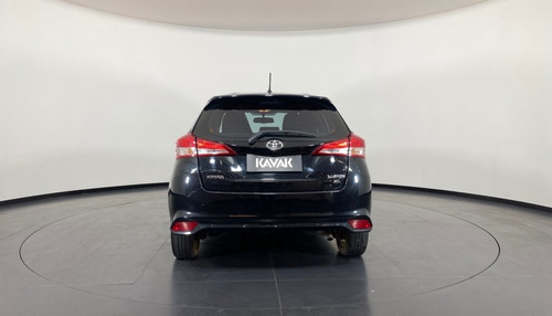 Imagem 4 de 15 de 130740 - Toyota Yaris 2019 Com Garantia