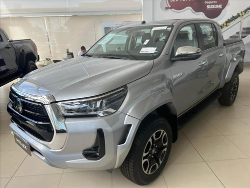 Toyota Hilux 2.8 D-4D TURBO DIESEL CD SRX PLUS 4X4 AUTOMÁTICO