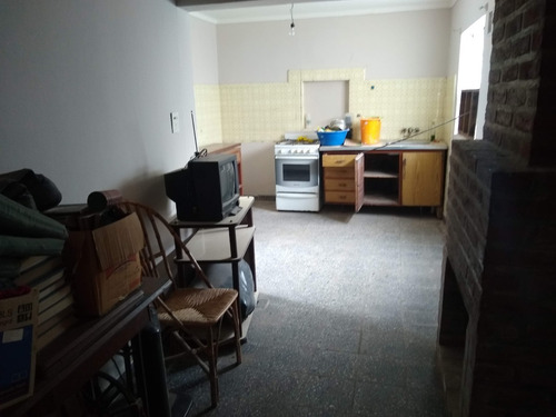 Imagen 4 de 9 de Venta Casa Dos Dormitorios + Local