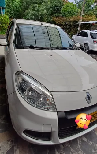 Renault Sandero 1.6 Expression 90 hp