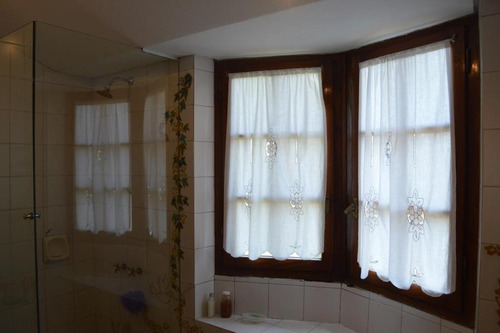 Casa 6 Amb. Ramos Mejia - (lote 10x58 Mtrs.)