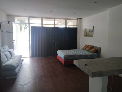 Imagen 5 de 9 de Apartamento En Venta En Res. Bartolo