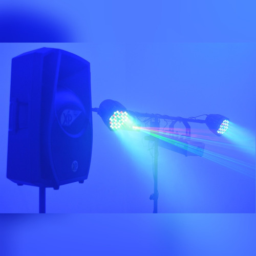 Imagen 1 de 6 de Alquiler Sonido Parlantes Luces Led Maquina Humo Eventos