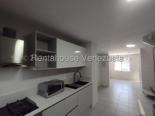 Maria E. Alquila Semiequipada Casa En Caminos De Tarabana, Cabudare, Lara#25-18700**2h 2b 70m2