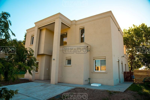 Casa En Venta Ubicado En San Alfonso, Pilar Del Este
