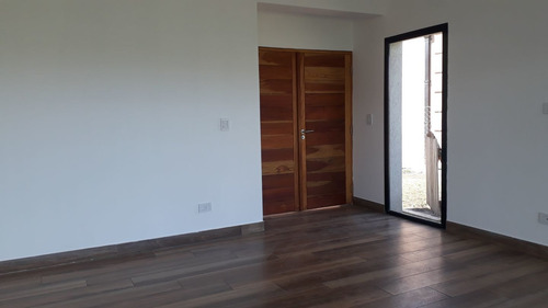 Imagen 3 de 11 de Casa En Venta En Santa Elena - Pilar Del Este