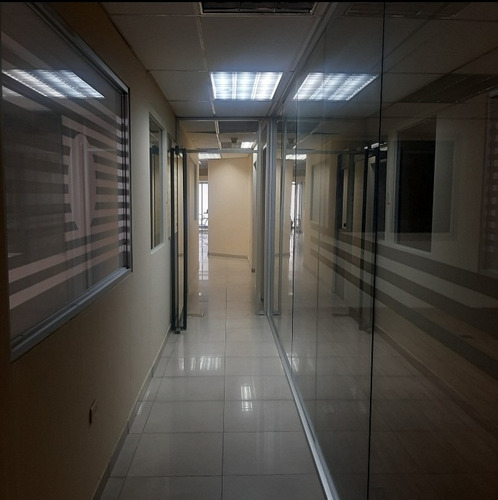Imagen 22 de 25 de Yosmar & Fernando Venden Edificio Comercial En Urb. Alegria. Lemed - 008 Solo Clientes