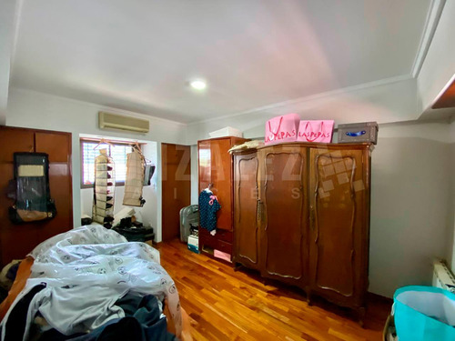 Casa 5 Amb En Barrio Uno - Con Piscina