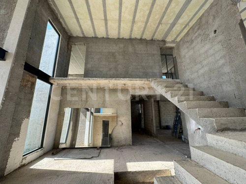 Casa Con Terreno De 1,350 M2 En Obra Gris En Fracc Campestre A 18 Mins De Mérida
