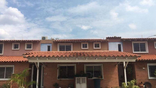 Nb.224271 Townhouse En Venta Urb Las Quintas De Naguanagua 