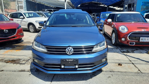 Imagen 3 de 15 de Volkswagen Jetta Sportline 2017 Std Piel Impecable