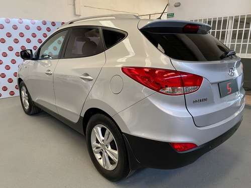 Imagen 6 de 18 de Hyundai Tucson 2.0 4×2 Gl At 2014
