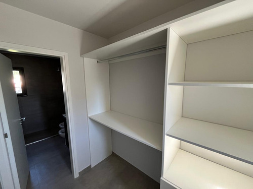 Duplex En Housing Con Seguridad - 3 Dorm 3 Baños - Villa Belgrano