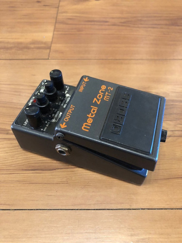 Pedal Boss Metal Zone Mt-2 - Usado