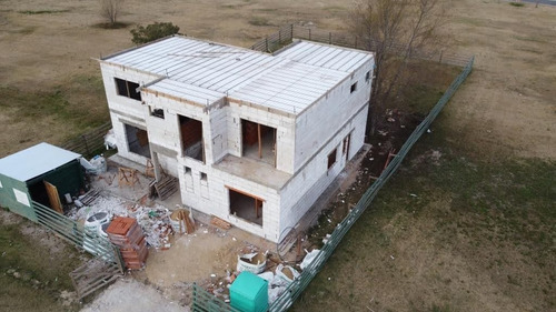 Imagen 4 de 10 de Casas Llave En Mano-ecologicas-concrehaus-tradicional-steel.