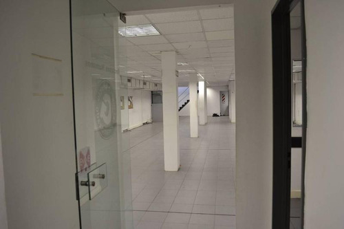Imagen 16 de 30 de Guevara Al 500. Edificio De 3 Plantas En Venta De 980 M2
