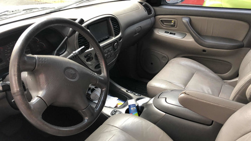 Imagen 10 de 12 de Toyota Sequoia 2001 Limited 4x2