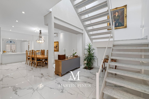 Espectacular Casa - 5 Amb. - 3 Dorm. - 450 M2 - Terraza - Quincho - Parrilla - Zona Embajadas